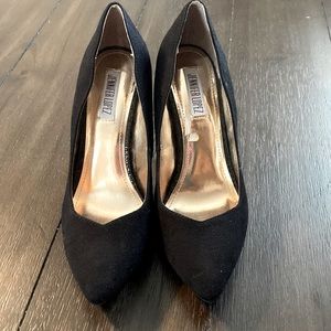 Jennifer Lopez Black suede heels size 8